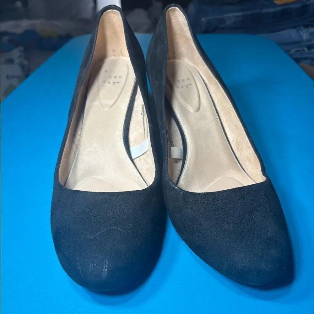 A New Day Black Suede Wedges Womens Size 9.5 EPC